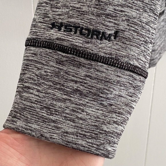 Under Armour Cold Gear Storm loose fit pullover hoodie size M - Picture 6 of 11